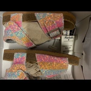 Little girls size 8 sugar sandals